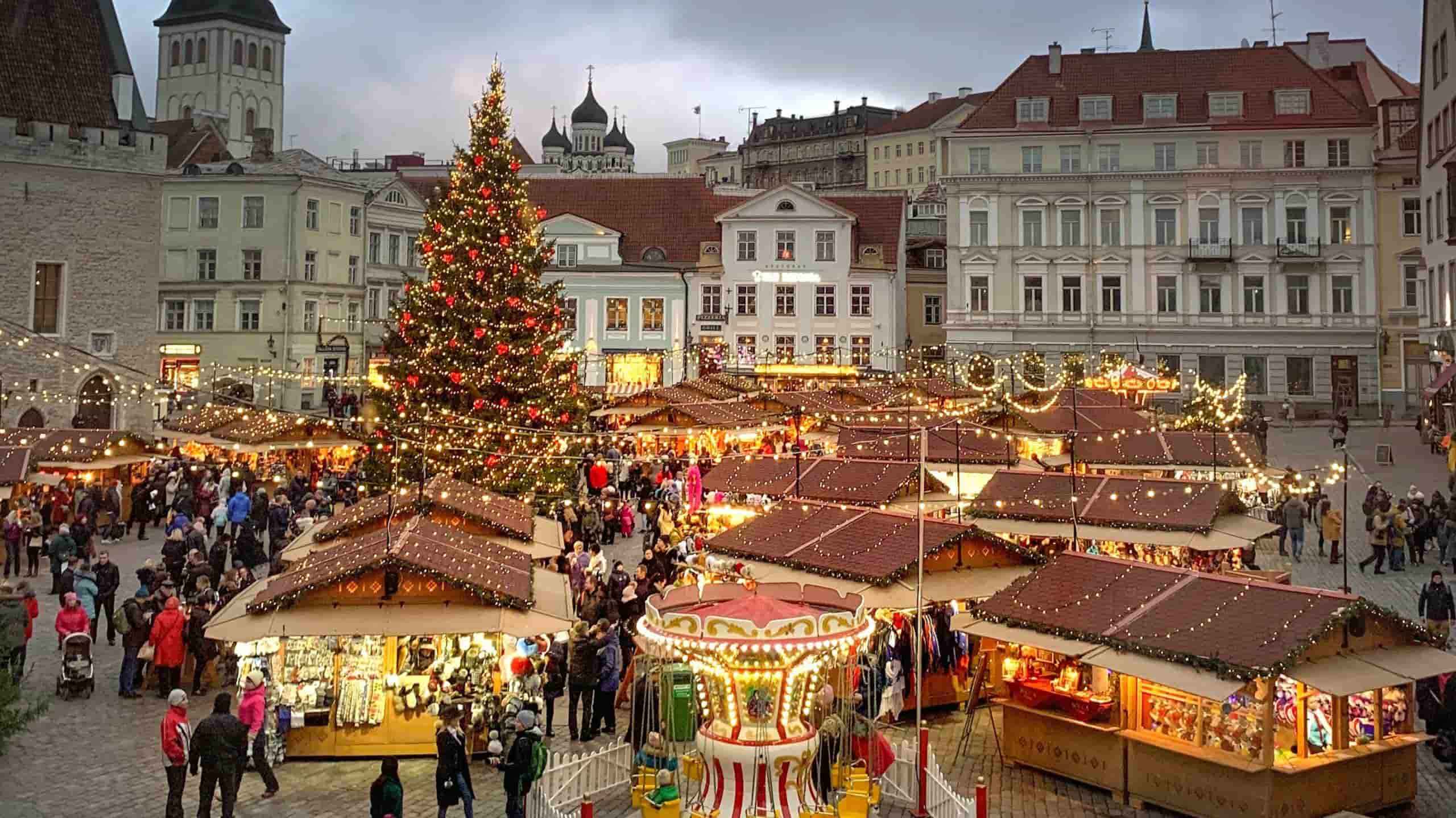 Picture showing the Christmas market in Tallinn